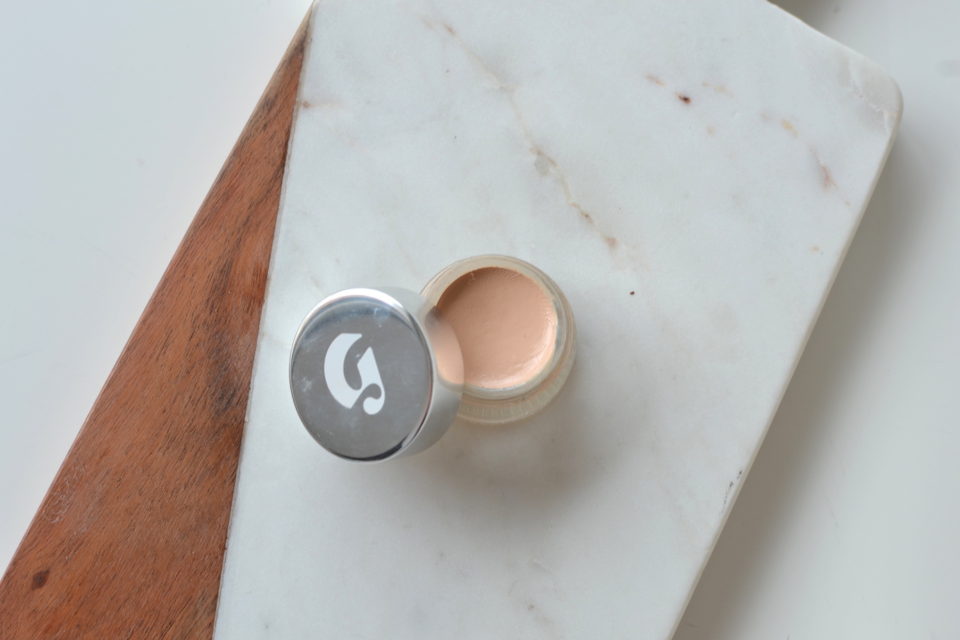 glossier-stretch-concealer