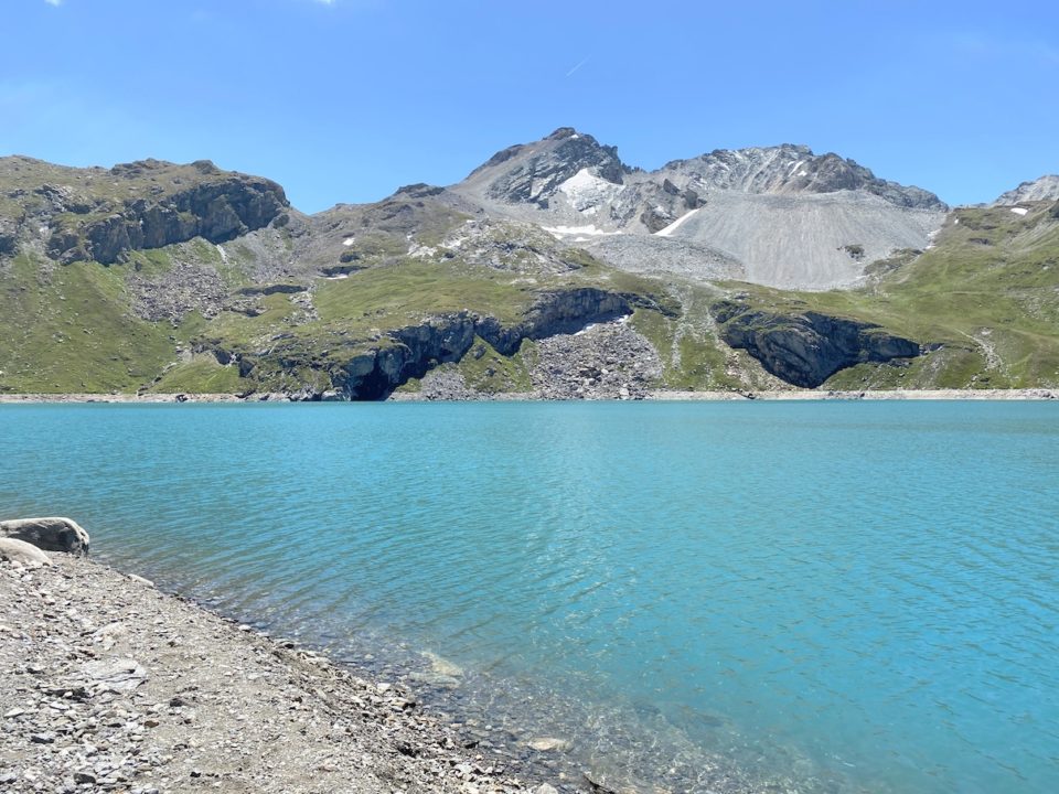 lac-de-la-sassiere-tignes