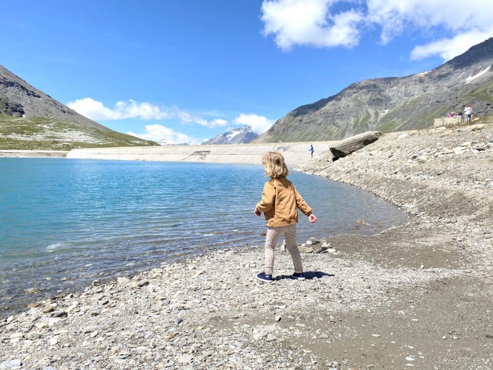 lac-sassiere-tignes