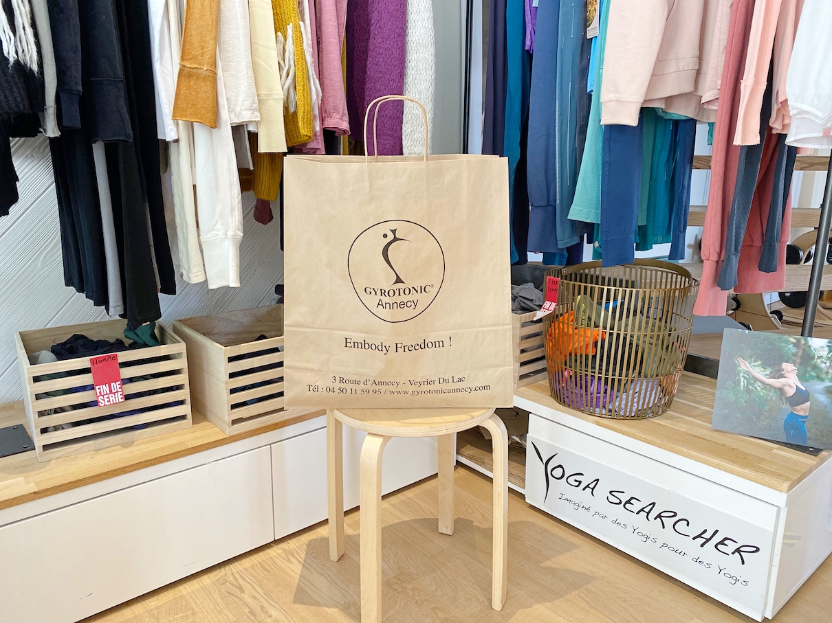 Yoga searcher vetements deals